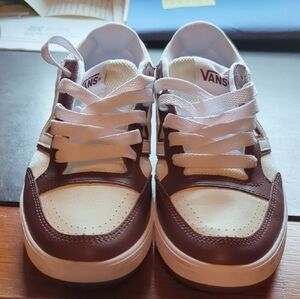 Vans Men's Brown and Cream Sneakers